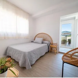 Apartment M A R I V E N T With Bathroom And Terrace 50 M2